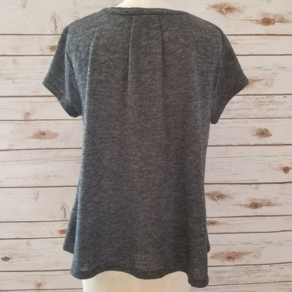 ⬇⬇ Victoria's Secret Lightweight Top SMALL - Picture 2 of 6